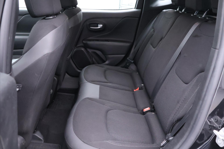 Jeep Renegade 1,0 T 88kW Klima LED CZ 1.Maj.