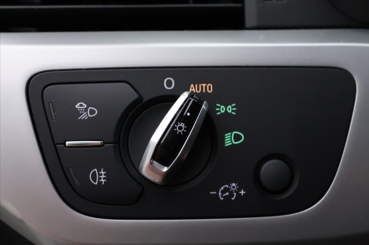 Audi A4 Avant 2,0 TDI 110kW Stronic LED