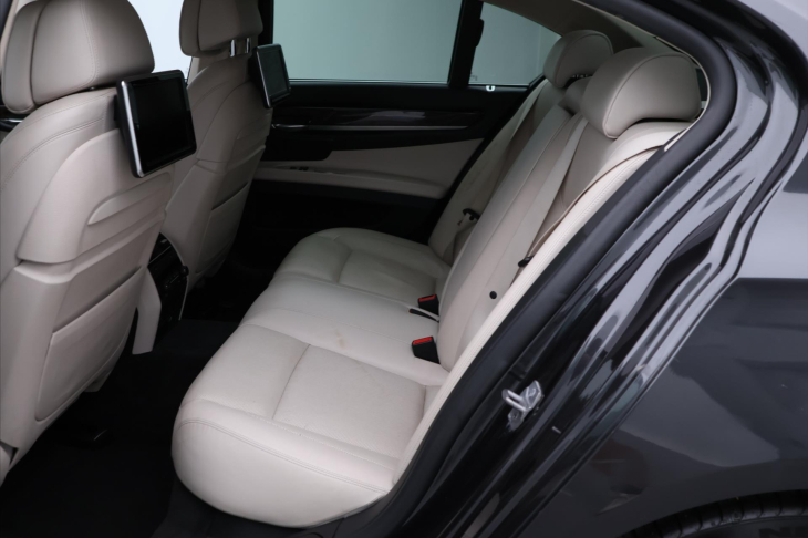 BMW Řada 7 3,0 730d 190kW xDrive