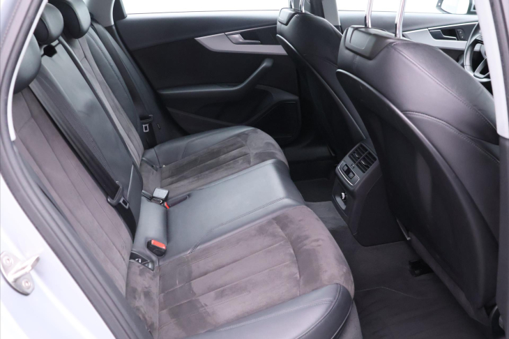 Audi A4 2,0 TDI 140kW Quattro CZ DPH