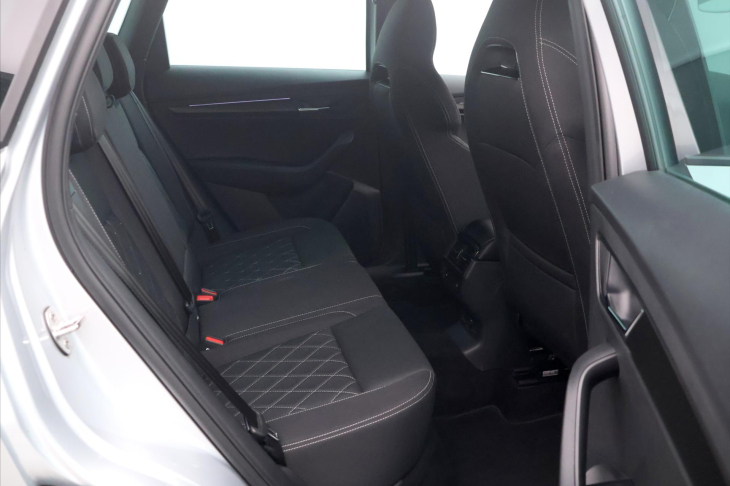 Škoda Karoq 2,0 TSI 140kW 4x4 Sportline DPH