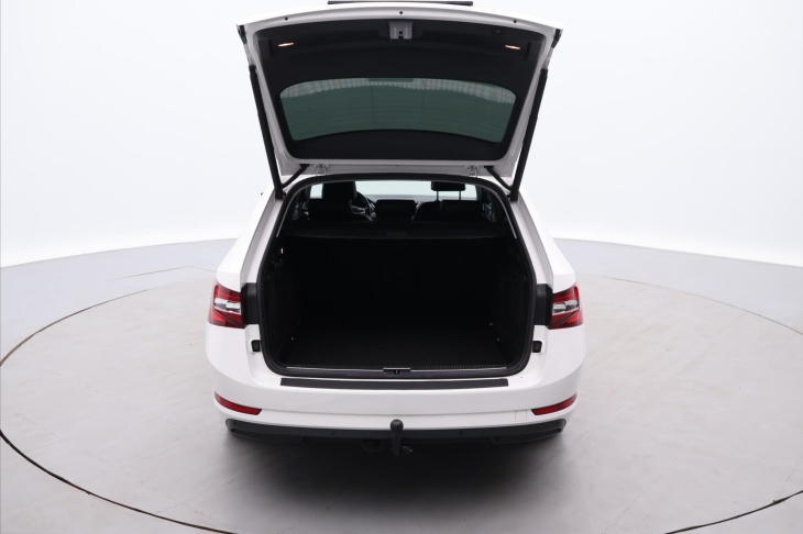 Škoda Superb 2,0 TDI DSG Style+  Navi ACC