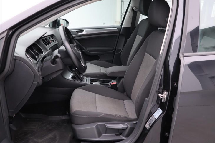 Volkswagen Golf Variant 1,6 TDI 77kW Aut.klima Navi