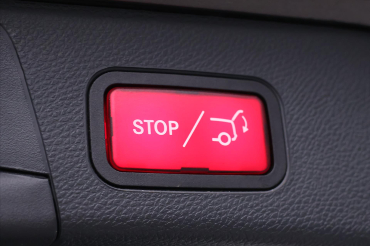 Mercedes-Benz Třídy C 2,1 250d 150kW 4Matic CZ DPH