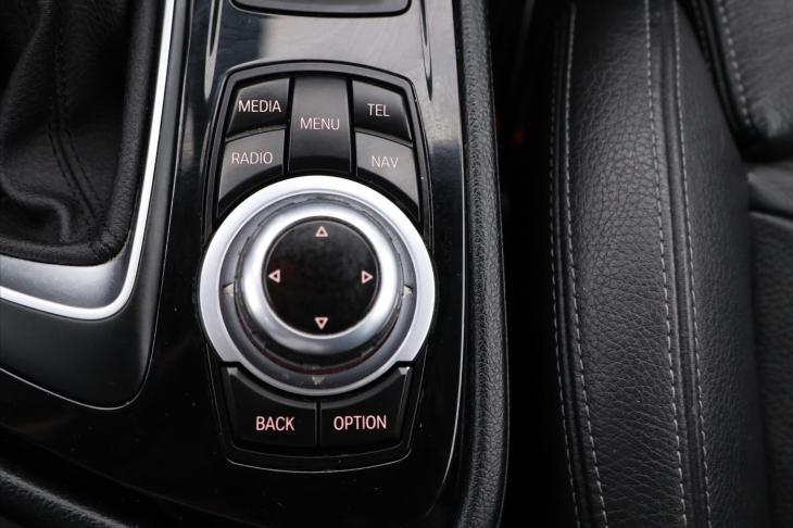 BMW Řada 2 1,5 218d 85kW Sport line Aut.