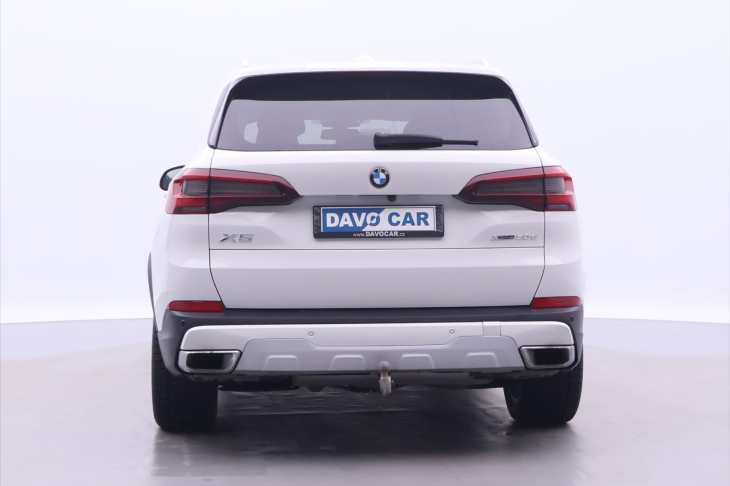 BMW X5 3,0 210kW XDrive30d CZ DPH