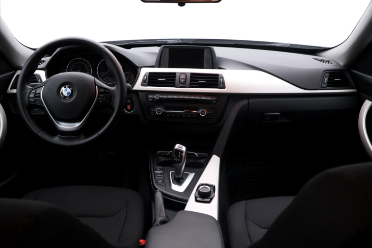 BMW Řada 3 2,0 320d 140kW GT Advantage CZ