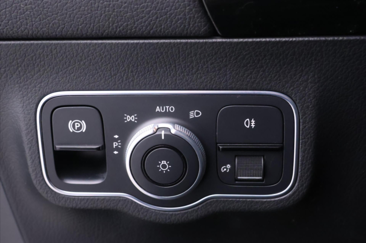 Mercedes-Benz Třídy B 2,0 200d 110kW Aut. LED CZ
