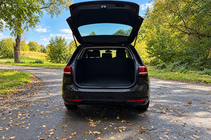 Volkswagen Passat 2,0 TDI 110kW Comfortline Navi