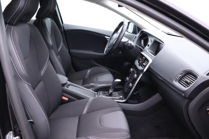 Volvo V40 2,0 D2 Winter Packet LED