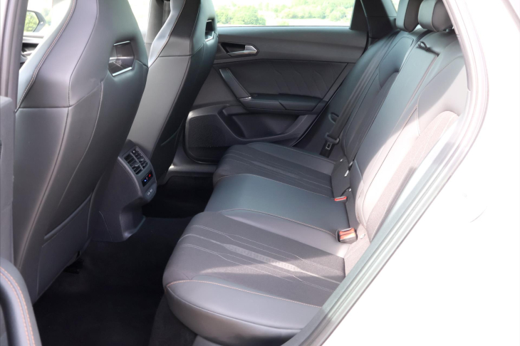 Cupra Leon 2,0 TSI 180kW Cupra DSG DPH ST