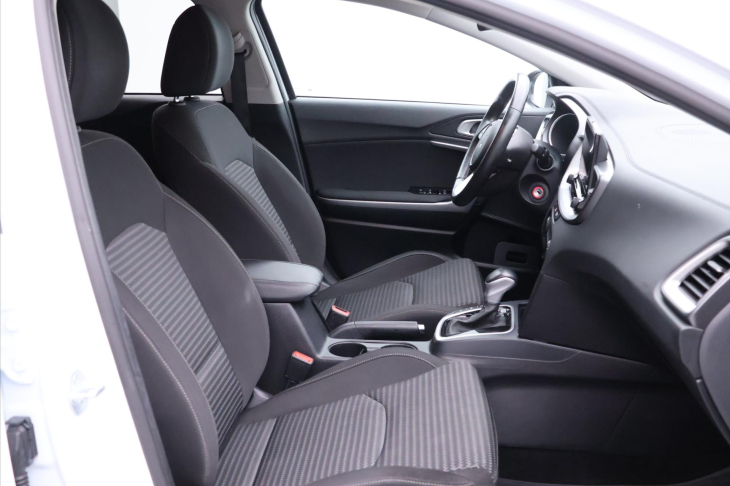 Kia Ceed 1,5 T-GDI 117kW Aut. CZ DPH