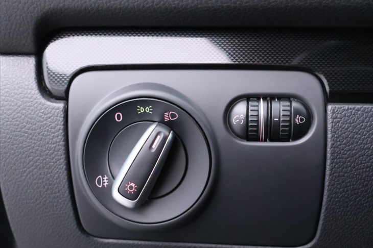 Volkswagen Golf 2,0 TDI 81kW Serv.Kniha