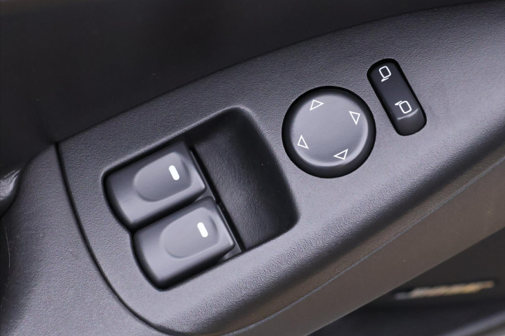 Chevrolet Corvette 6,2 321kw CZ, DPH