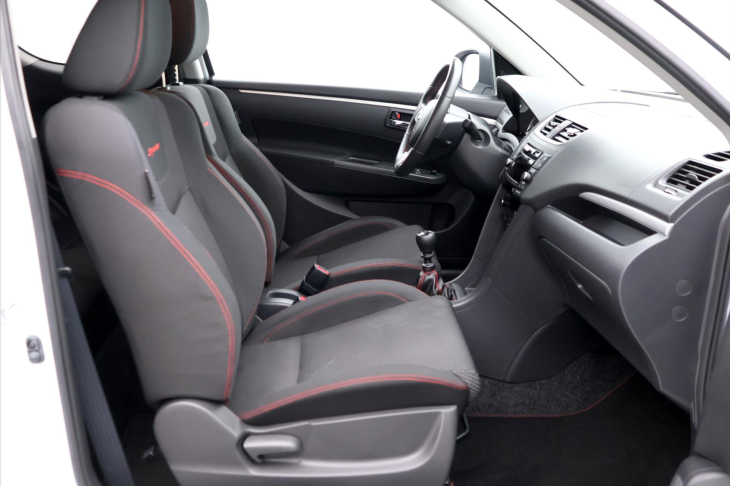 Suzuki Swift 1,6 VVT 100kW Sport Aut.klima