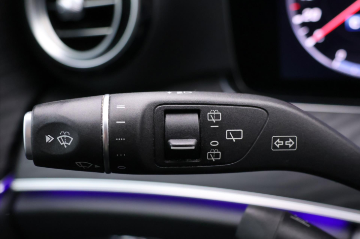 Mercedes-Benz Třídy E 2,0 220D  143kW 4MATIC  AUT