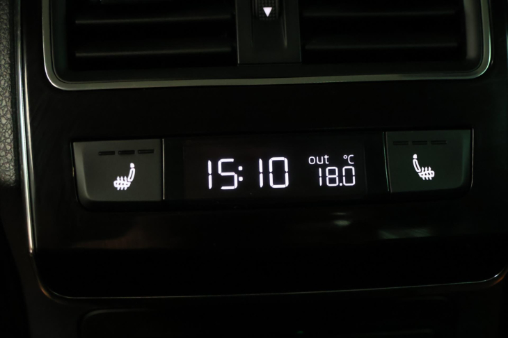 Škoda Superb 2,0 TDI 140kW CZ Style Kůže