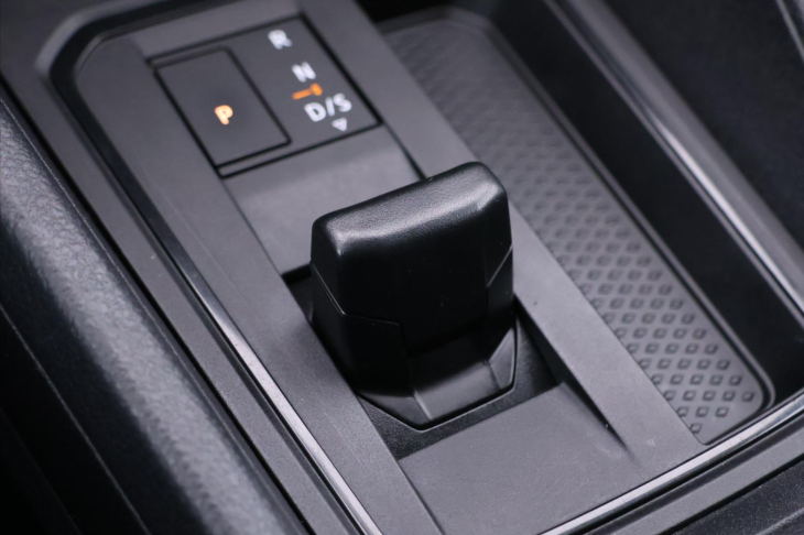 Volkswagen Caddy 2,0 TDI DSG Maxi Navi LED DPH