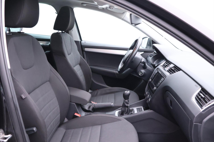 Škoda Octavia 1,4 TSI 103kW Elegance Xenon