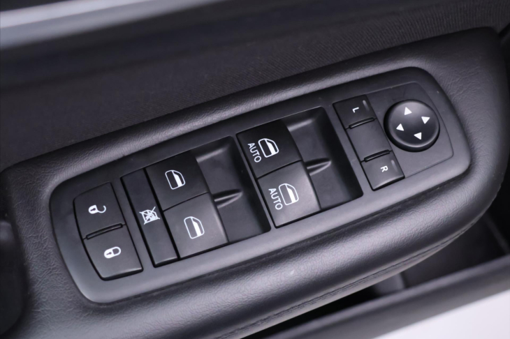 Chrysler 200 2,4 MultiAir 135kW Automat