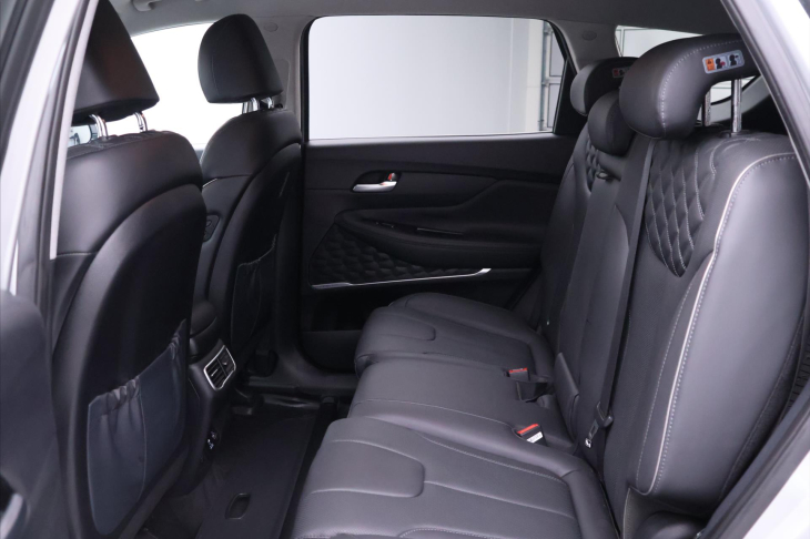 Hyundai Santa Fe 2,2 CRDI 142kW CZ 1.Maj DPH