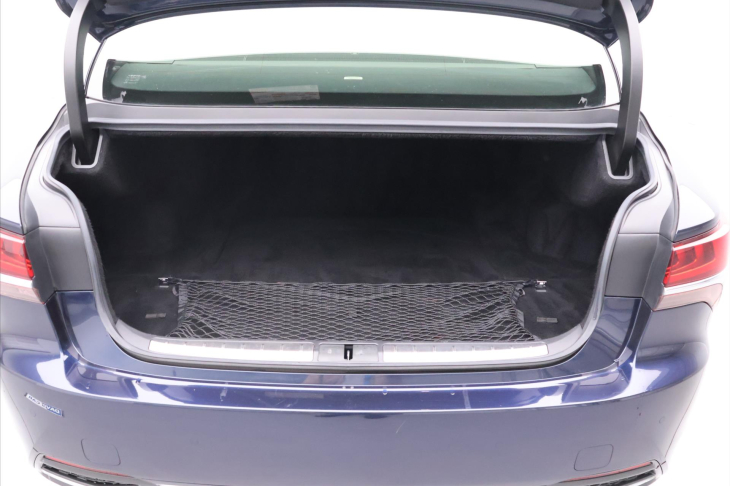 Lexus LS 500h 3,5 HEV 220kW Aut. 4x4 CZ