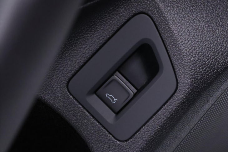 Volkswagen Arteon Shooting Brake 2,0 TSI 206 kW R-line DSG DPH CZ