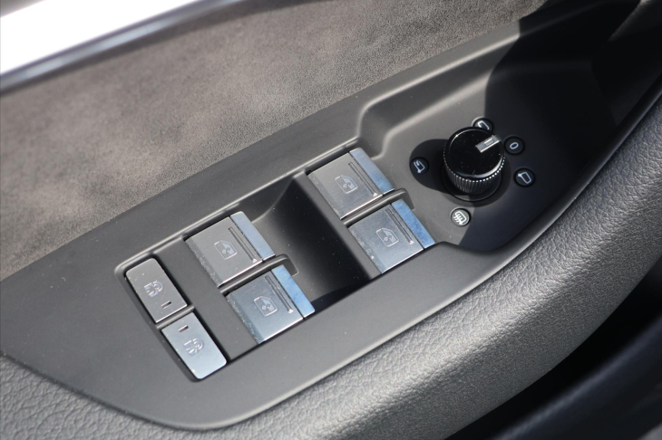 Audi S7 3,0 V6 253kW Quattro DPH B&O Head-UP