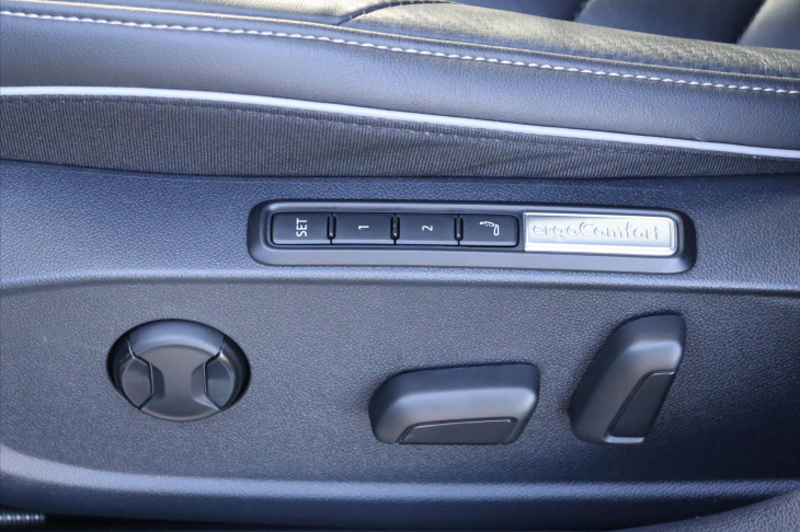 Volkswagen Arteon Shooting Brake 2,0 TDI DSG R-line 4M LED DPH