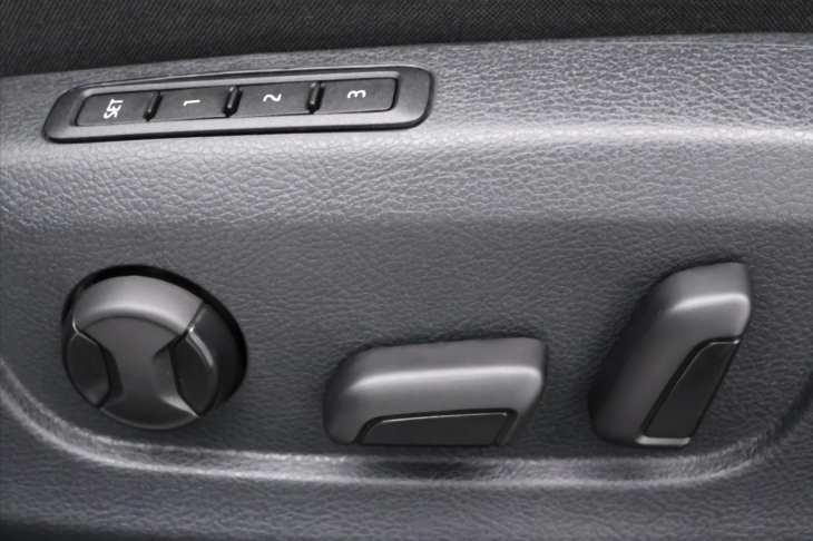 Škoda Superb 2,0 TDI Virtual Matrix Webasto
