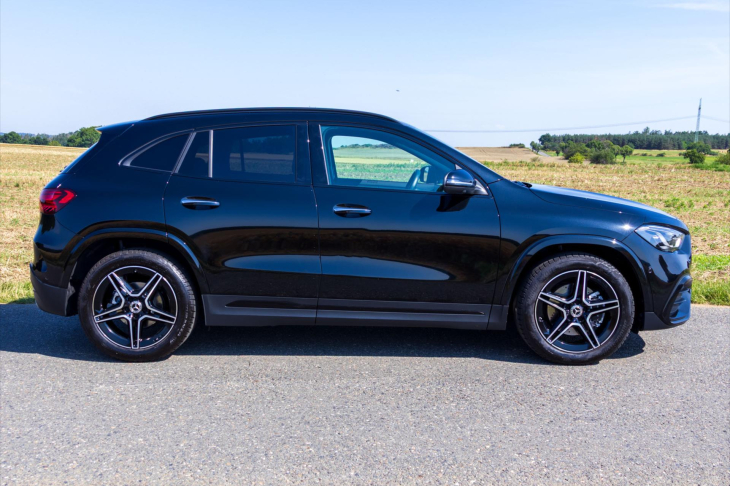 Mercedes-Benz GLA 2,0 200d 4MATIC AMG Premium