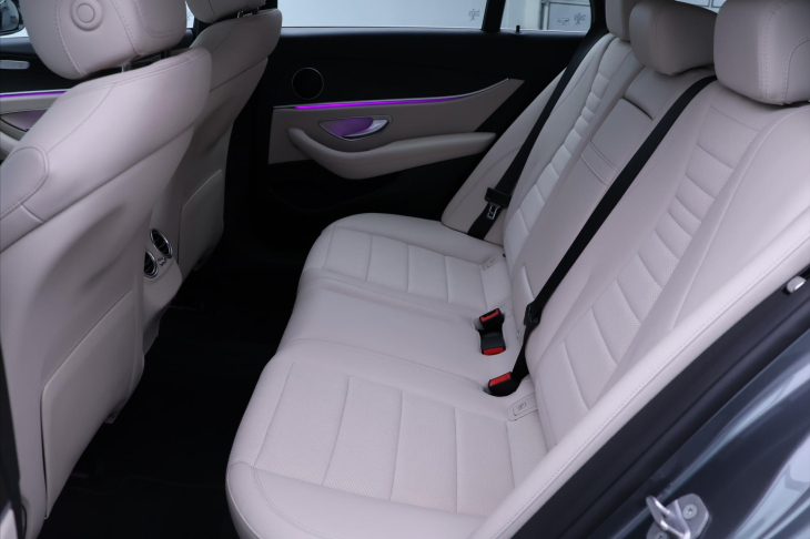 Mercedes-Benz Třídy E 2,0 250 AMG CZ 360° Kamera