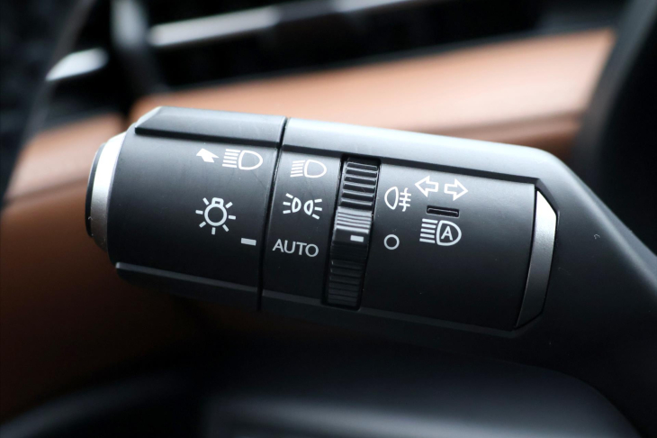 Lexus LBX 1,5 HEV Relax FWD 67kW CZ