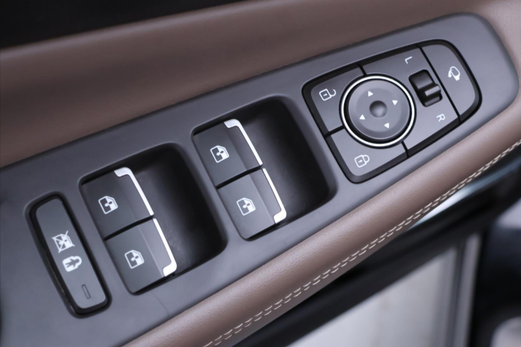 Hyundai Santa Fe 2,2 CRDI 147kW Aut. 4WD Luxury