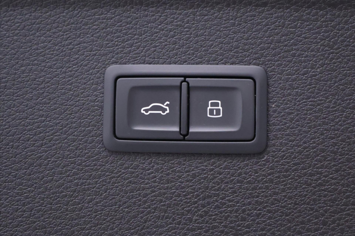 Audi Q5 2,0 TDI quattro S tronic Advanced