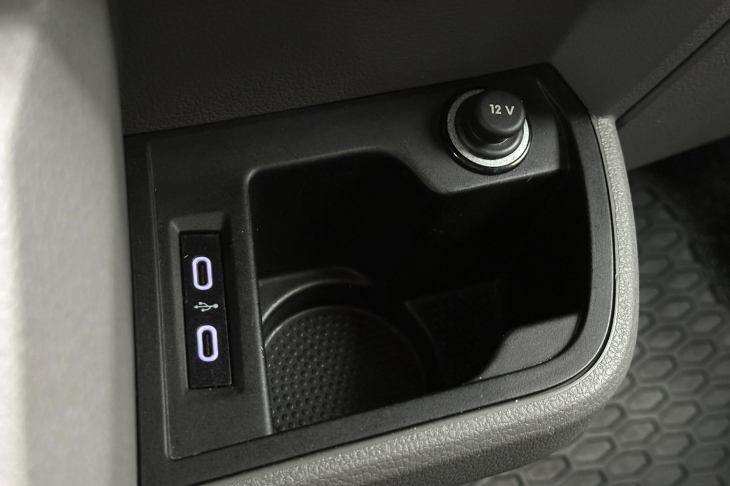 Volkswagen Transporter 2,0 TDI 110 kW DSG 6-Míst DPH