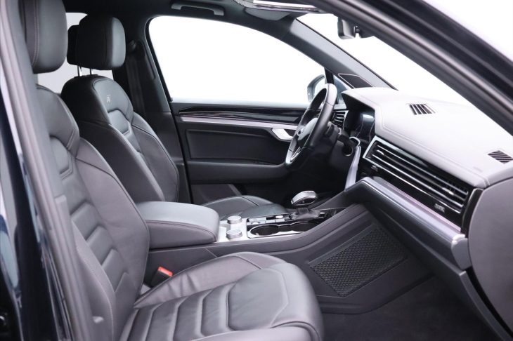 Volkswagen Touareg 3,0 TDI 210kW 4M R-Line DPH