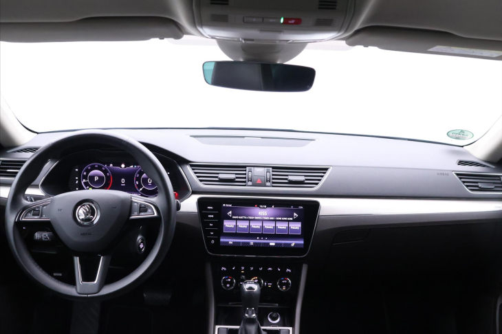 Škoda Superb 2,0 TSI 140 kW L&K DSG CZ DPH