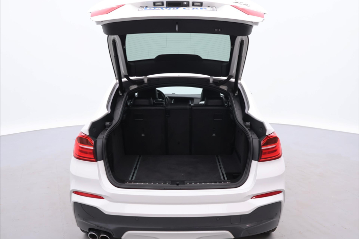 BMW X4 3,0 35xD 230kW CZ M-paket DPH