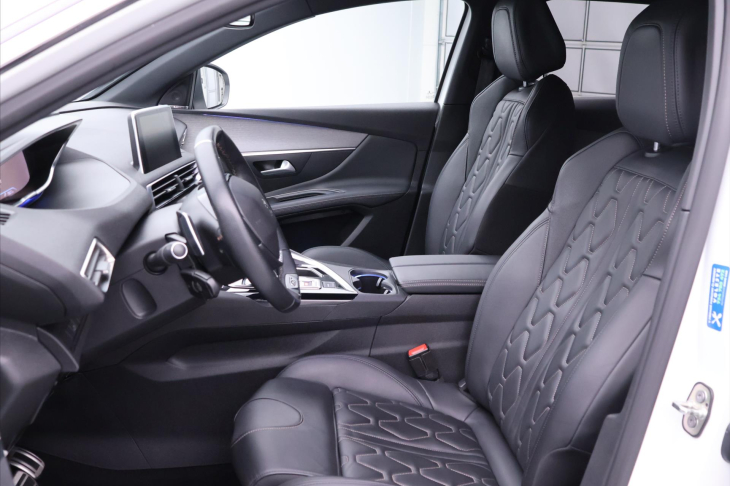 Peugeot 3008 2,0 HDI 130 kW CZ Kůže GT