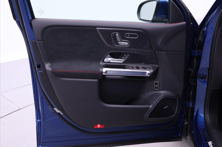 Mercedes-Benz GLB 2,0 200d 4Matic AMG Premium