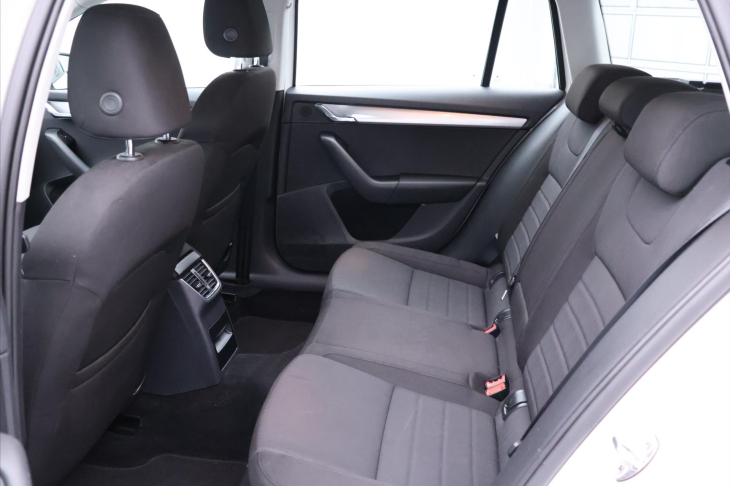 Škoda Octavia 1,6 TDI 81kW Style CZ Aut.klima