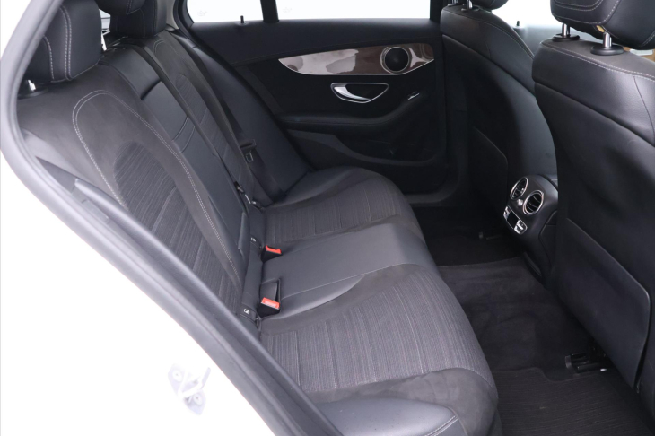 Mercedes-Benz Třídy C 2,2 250d 150kW Aut. LED