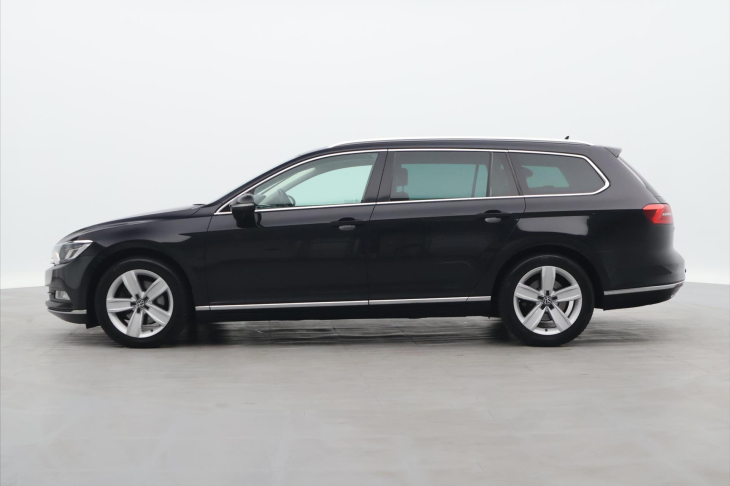 Volkswagen Passat 1,6 TDI Highline Tažné Panorama
