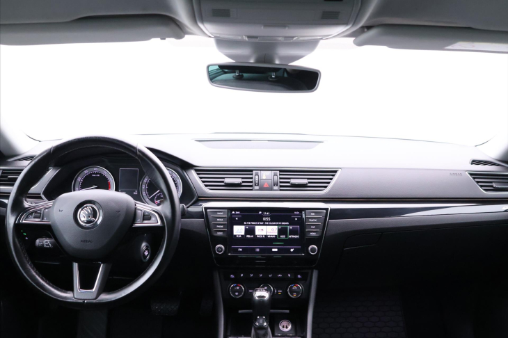 Škoda Superb 2,0 TSI 242kW DSG 4x4 L&K CZ