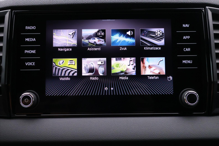 Škoda Karoq 2,0 TDI 4x4 DSG Sportline CZ