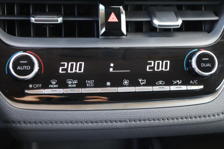 Toyota Corolla 1,5 VTi Aut. DPH CZ Comfort