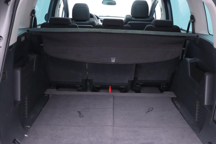 Peugeot 5008 2,0 HDI 110kW CZ Panorama