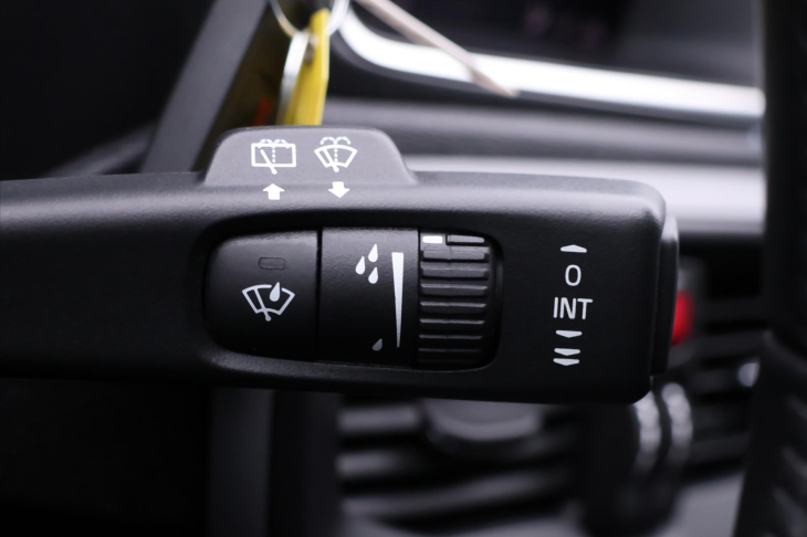 Volvo V40 1,5 T2 90kW Aut. Momentum