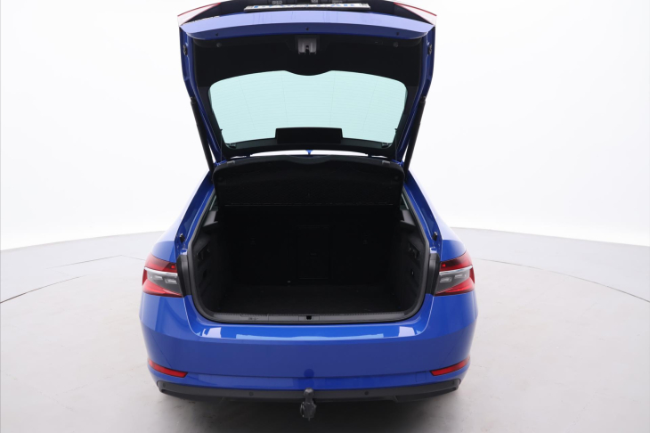 Škoda Superb 2,0 TDI Virtual Matrix Webasto